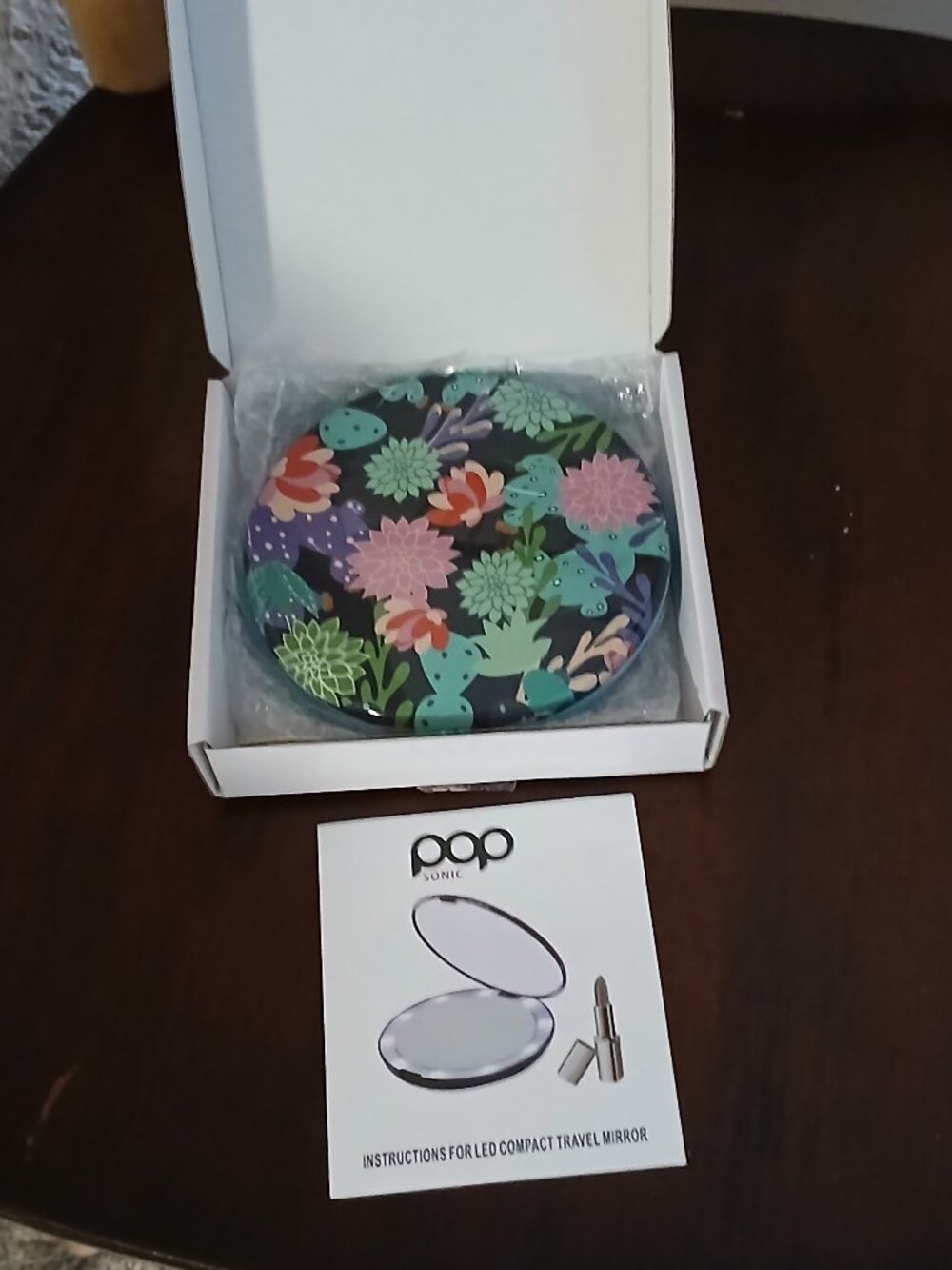 Pop Sonic Compact Mirror w/1x/5x Mag & Gift Box